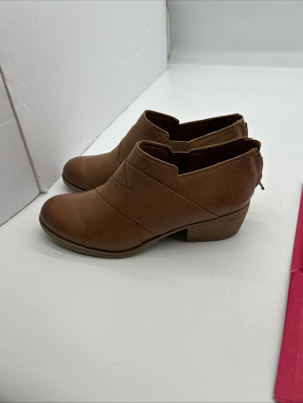 Clark’s Women's Charleen Gemma Brown Leather Low Heel Ankle Booties size 7